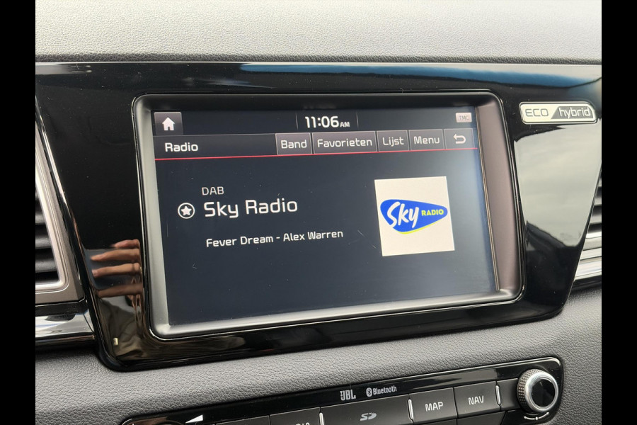 Kia Niro 1.6 GDi Hybrid ExecutiveLine ✓1e Eigenaar✓Trekhaak✓Draadloze telefoonlader✓Camera✓Stoelverw✓Stuurverw✓Stoelverkoeling✓Keyless✓Carplay✓Navi✓Clima✓Cruise✓Leder✓Pdc V+A✓Dodehoeksensor✓18''Lm velgen✓Memorystoelen✓N.A.P✓Apk tot 07-2027