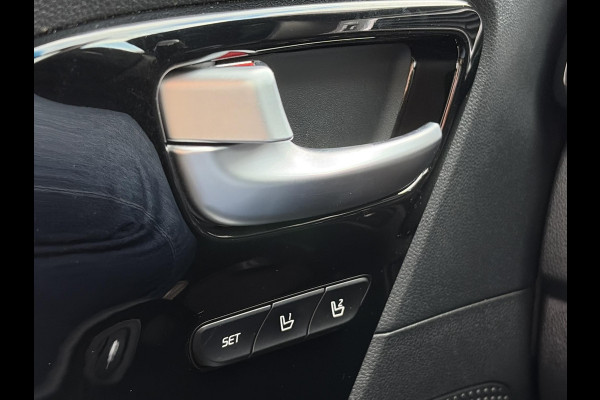 Kia Niro 1.6 GDi Hybrid ExecutiveLine ✓1e Eigenaar✓Trekhaak✓Draadloze telefoonlader✓Camera✓Stoelverw✓Stuurverw✓Stoelverkoeling✓Keyless✓Carplay✓Navi✓Clima✓Cruise✓Leder✓Pdc V+A✓Dodehoeksensor✓18''Lm velgen✓Memorystoelen✓N.A.P✓Apk tot 07-2027