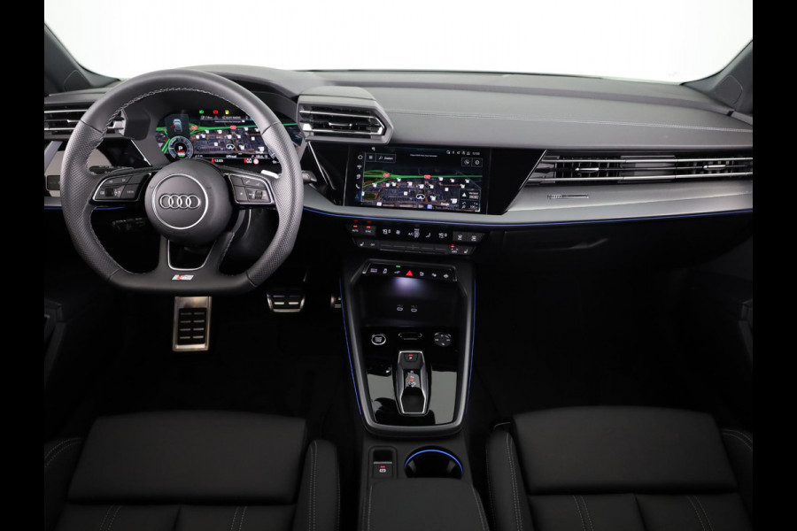 Audi A3 Sportback S edition 40 TFSI e 204 pk | Comfortpakket plus |  Lichtpakket plus ambient light | Trekhaak | S-int. zwart leder-kunstleder |