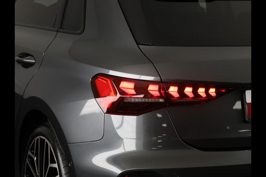 Audi A3 Sportback S edition 40 TFSI e 204 pk | Comfortpakket plus |  Lichtpakket plus ambient light | Trekhaak | S-int. zwart leder-kunstleder |