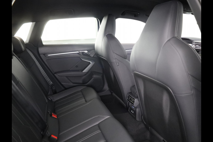 Audi A3 Sportback S edition 40 TFSI e 204 pk | Comfortpakket plus |  Lichtpakket plus ambient light | Trekhaak | S-int. zwart leder-kunstleder |