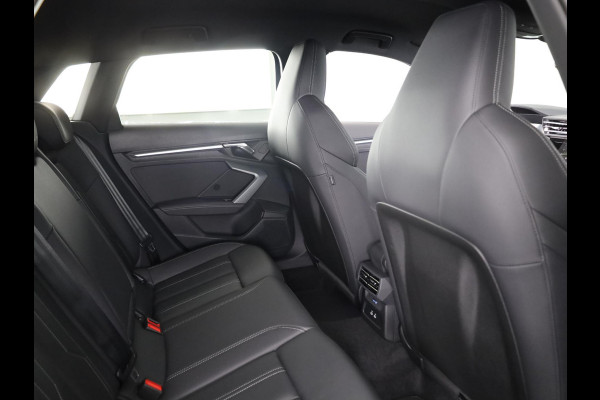 Audi A3 Sportback S edition 40 TFSI e 204 pk | Comfortpakket plus |  Lichtpakket plus ambient light | Trekhaak | S-int. zwart leder-kunstleder |