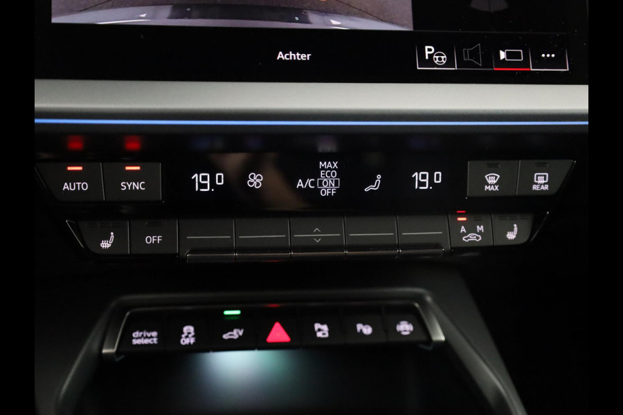 Audi A3 Sportback S edition 40 TFSI e 204 pk | Comfortpakket plus |  Lichtpakket plus ambient light | Trekhaak | S-int. zwart leder-kunstleder |