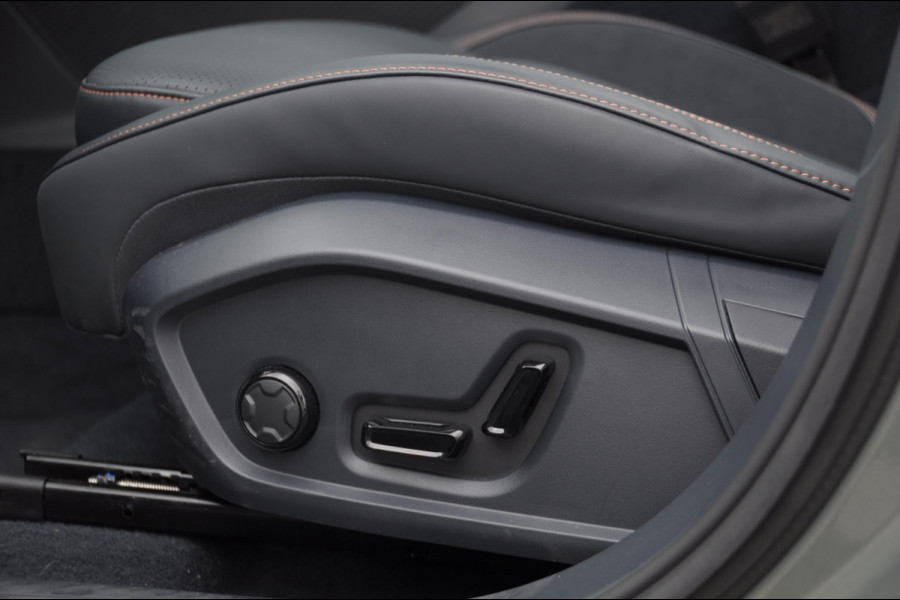 Lynk & Co 08 350PK Automaat More / 200km elektrisch / Stoelventilatie / Massage / Adaptieve cruise control / Panoramadak / Stoelverwarming / Harman Kardon audio / Apple carplay / Parkeersensoren met 360 camera / Elektrische stoelen / BLIS