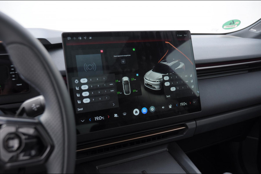 Lynk & Co 08 350PK Automaat More / 200km elektrisch / Stoelventilatie / Massage / Adaptieve cruise control / Panoramadak / Stoelverwarming / Harman Kardon audio / Apple carplay / Parkeersensoren met 360 camera / Elektrische stoelen / BLIS