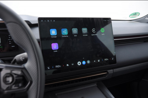 Lynk & Co 08 350PK Automaat More / 200km elektrisch / Stoelventilatie / Massage / Adaptieve cruise control / Panoramadak / Stoelverwarming / Harman Kardon audio / Apple carplay / Parkeersensoren met 360 camera / Elektrische stoelen / BLIS