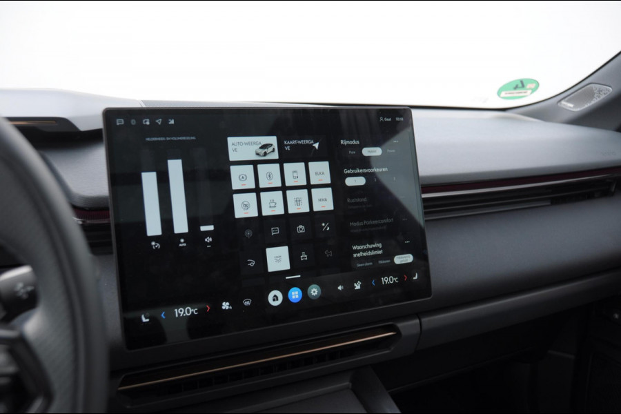 Lynk & Co 08 350PK Automaat More / 200km elektrisch / Stoelventilatie / Massage / Adaptieve cruise control / Panoramadak / Stoelverwarming / Harman Kardon audio / Apple carplay / Parkeersensoren met 360 camera / Elektrische stoelen / BLIS