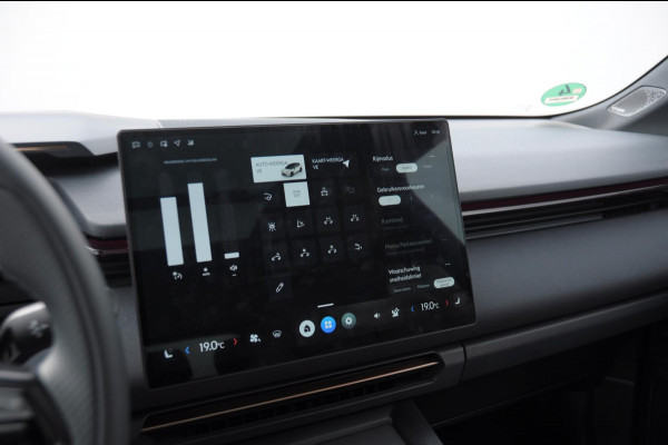 Lynk & Co 08 350PK Automaat More / 200km elektrisch / Stoelventilatie / Massage / Adaptieve cruise control / Panoramadak / Stoelverwarming / Harman Kardon audio / Apple carplay / Parkeersensoren met 360 camera / Elektrische stoelen / BLIS