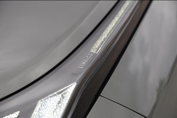 Lynk & Co 08 350PK Automaat More / 200km elektrisch / Stoelventilatie / Massage / Adaptieve cruise control / Panoramadak / Stoelverwarming / Harman Kardon audio / Apple carplay / Parkeersensoren met 360 camera / Elektrische stoelen / BLIS