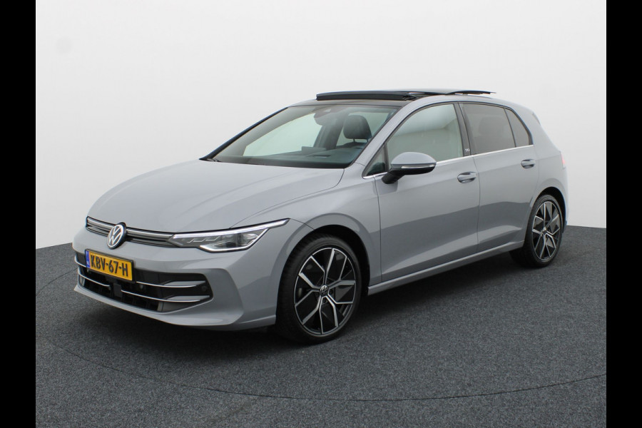 Volkswagen Golf 1.5 eTSI 50 Edition | Panodak | Trekhaak wegkl. | Stoelgeheugen | Side Assist | Head Up | IQ Light | Prijs Rijklaar!!
