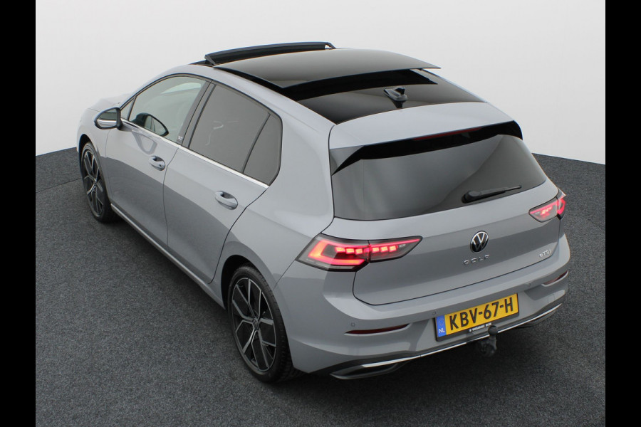 Volkswagen Golf 1.5 eTSI 50 Edition | Panodak | Trekhaak wegkl. | Stoelgeheugen | Side Assist | Head Up | IQ Light | Prijs Rijklaar!!