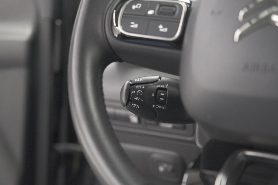 Citroën C3 Aircross PureTech 130 EAT6 Shine Pack | Camera | Apple Carplay | Parkeersensoren | Navigatie