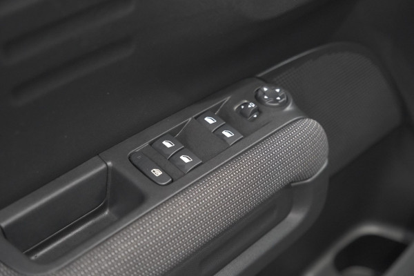 Citroën C3 Aircross PureTech 130 EAT6 Shine Pack | Camera | Apple Carplay | Parkeersensoren | Navigatie