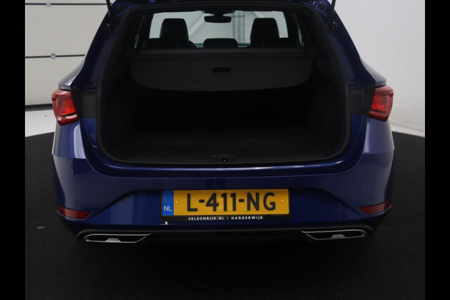 Seat Leon Sportstourer 1.5 eTSI FR Business Intense | Half Leder | Adaptive cruise | Park assist | Navigatie | Carplay | Climate control | Sfeerverlichting |