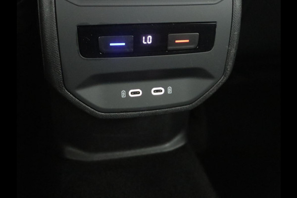 Seat Leon Sportstourer 1.5 eTSI FR Business Intense | Half Leder | Adaptive cruise | Park assist | Navigatie | Carplay | Climate control | Sfeerverlichting |