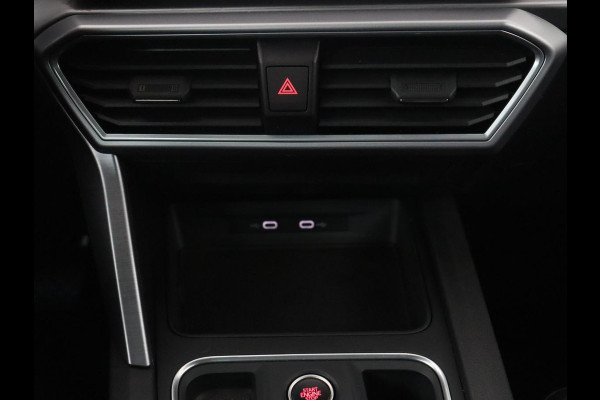 Seat Leon Sportstourer 1.5 eTSI FR Business Intense | Half Leder | Adaptive cruise | Park assist | Navigatie | Carplay | Climate control | Sfeerverlichting |