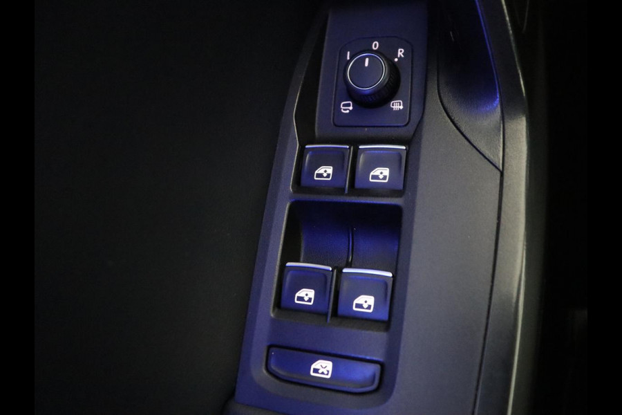 Seat Leon Sportstourer 1.5 eTSI FR Business Intense | Half Leder | Adaptive cruise | Park assist | Navigatie | Carplay | Climate control | Sfeerverlichting |