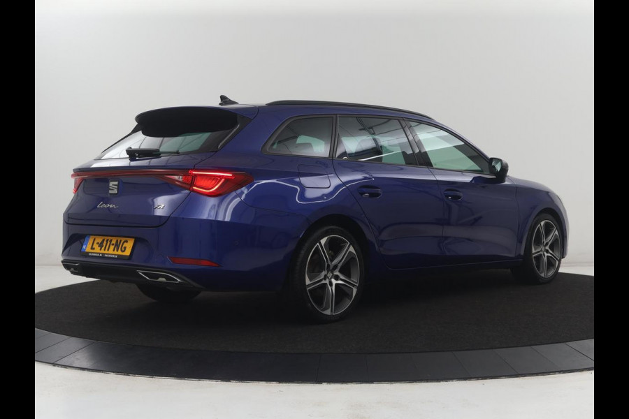 Seat Leon Sportstourer 1.5 eTSI FR Business Intense | Half Leder | Adaptive cruise | Park assist | Navigatie | Carplay | Climate control | Sfeerverlichting |