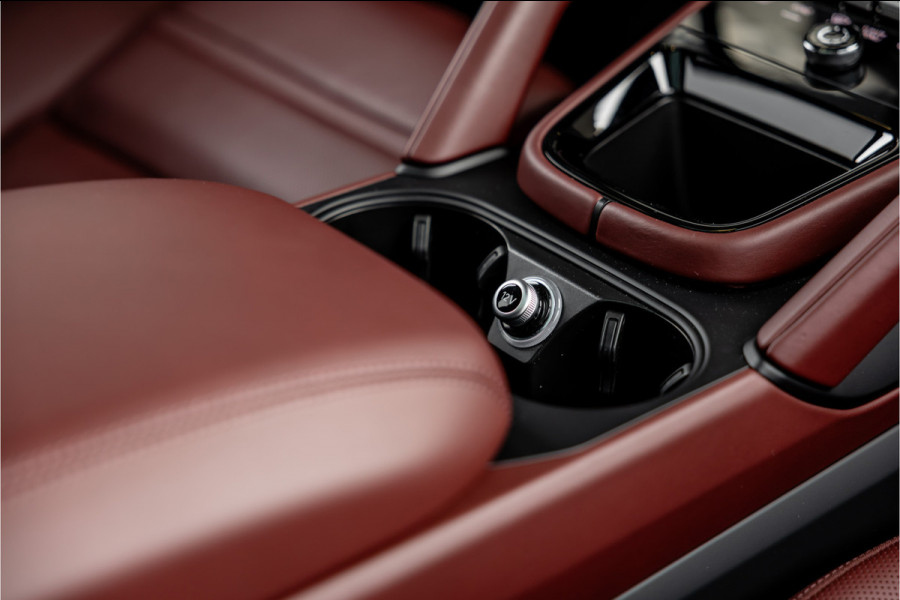 Porsche Cayenne 4.0 Turbo E-Hybrid - Sport Chrono + | Panorama | Bose | Stoelkoeling | Luchtvering