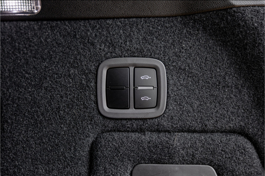 Porsche Cayenne 4.0 Turbo E-Hybrid - Sport Chrono + | Panorama | Bose | Stoelkoeling | Luchtvering
