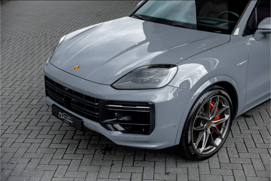 Porsche Cayenne 4.0 Turbo E-Hybrid - Sport Chrono + | Panorama | Bose | Stoelkoeling | Luchtvering