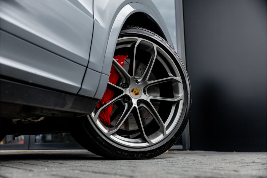 Porsche Cayenne 4.0 Turbo E-Hybrid - Sport Chrono + | Panorama | Bose | Stoelkoeling | Luchtvering