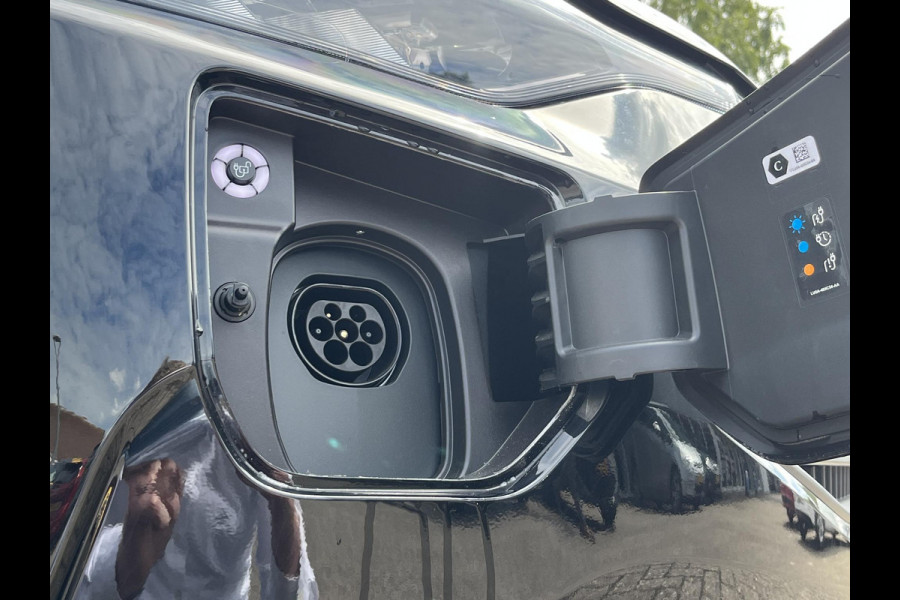 Ford Transit Custom 320 2.5 PHEV L2H1 Black Platinum DC 233pk | Dubbele cabine leder | DEMO | Full led | Dubbele zij-schuifdeur | Full options