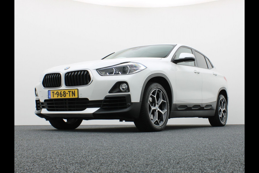 BMW X2 sDrive18i High Executive | Pano | Keyless | Memory Seat | Camera | Leder | Prijs Rijklaar!!