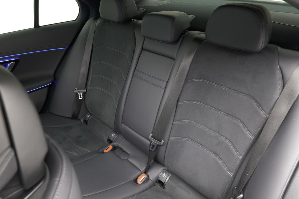 Mercedes-Benz E-Klasse E300e 4MATIC Exclusive Line |Pano|Hyperscreen|Burmester|