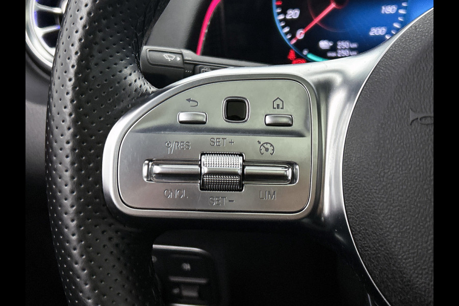 Mercedes-Benz EQB 250 AMG Line 7p. 67 kWh lichtmetalen velgen |Panoramadak | Night pakket | Leder | derde zitrij | Navigatie |  MBUX wide screen | Parking support met camera | Inclusief 24 maanden MB Certified garantie voor Europa.