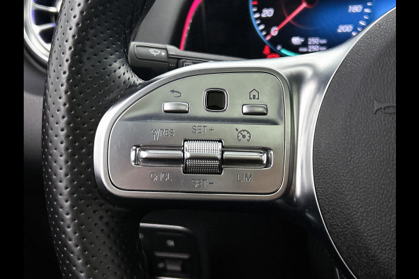Mercedes-Benz EQB 250 AMG Line 7p. 67 kWh lichtmetalen velgen |Panoramadak | Night pakket | Leder | derde zitrij | Navigatie |  MBUX wide screen | Parking support met camera | Inclusief 24 maanden MB Certified garantie voor Europa.