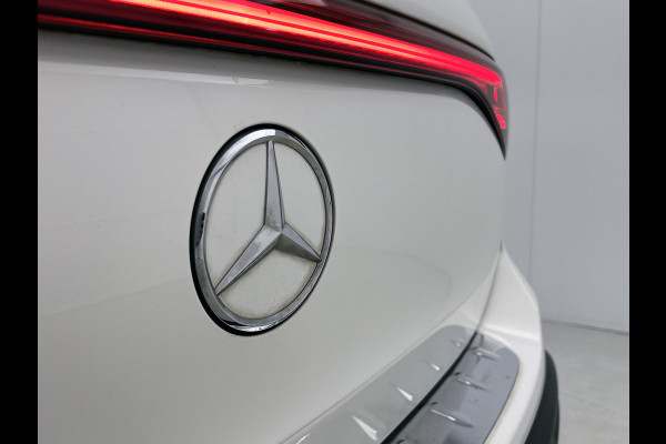Mercedes-Benz EQB 250 AMG Line 7p. 67 kWh lichtmetalen velgen |Panoramadak | Night pakket | Leder | derde zitrij | Navigatie |  MBUX wide screen | Parking support met camera | Inclusief 24 maanden MB Certified garantie voor Europa.