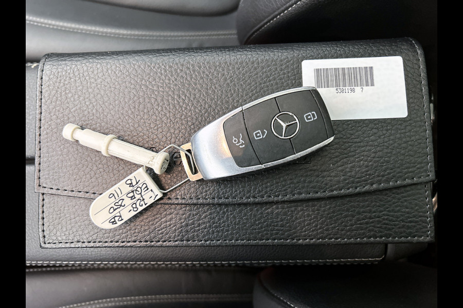 Mercedes-Benz EQB 250 AMG Line 7p. 67 kWh lichtmetalen velgen |Panoramadak | Night pakket | Leder | derde zitrij | Navigatie |  MBUX wide screen | Parking support met camera | Inclusief 24 maanden MB Certified garantie voor Europa.