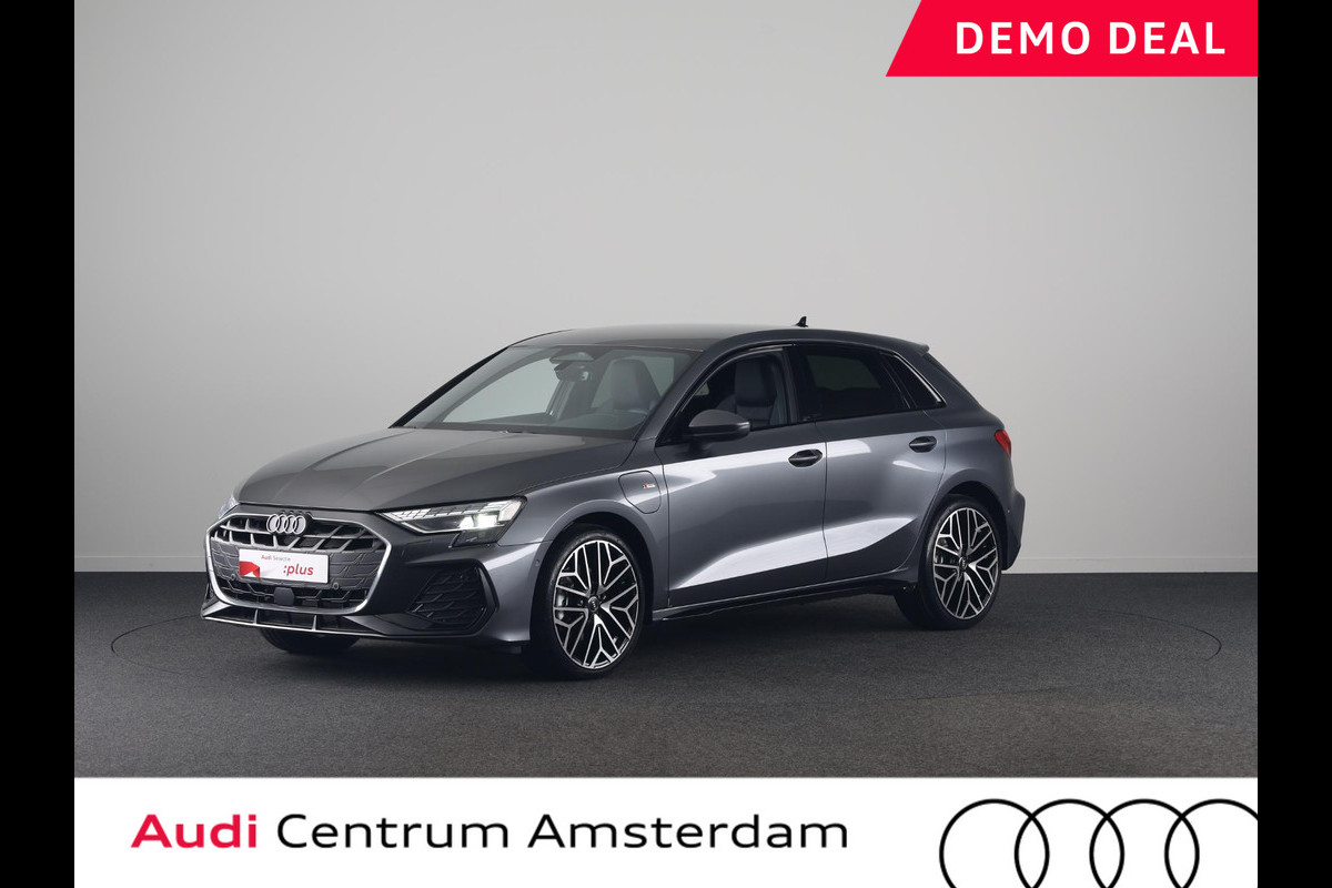 Audi A3 Sportback S edition 40 TFSI e 204 pk | Comfortpakket plus |  Lichtpakket plus ambient light | Trekhaak | S-int. zwart leder-kunstleder |