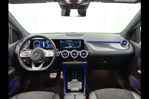 Mercedes-Benz B-Klasse 180 Business Solution AMG | AMG-line interieur | AMG- Line Exterieur | Achteruitrijcamera | Stoelverwarming | Sfeerverlichting| MULTIBEAM LED | 24 Maanden Mercedes-Benz Certified Garantie.