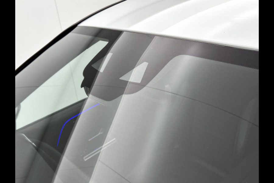 Mercedes-Benz B-Klasse 180 Business Solution AMG | AMG-line interieur | AMG- Line Exterieur | Achteruitrijcamera | Stoelverwarming | Sfeerverlichting| MULTIBEAM LED | 24 Maanden Mercedes-Benz Certified Garantie.