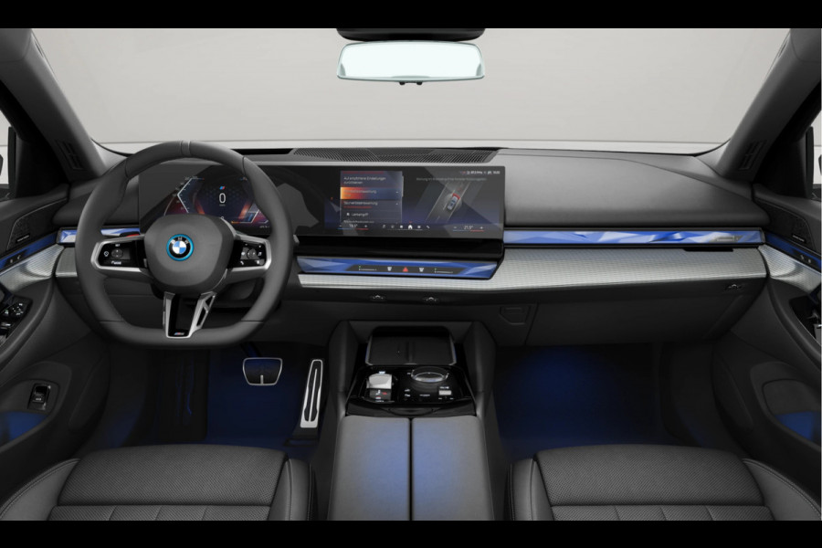 BMW i5 Touring eDrive40 M-Sport - Head-Up - ACC - Adaptive LED