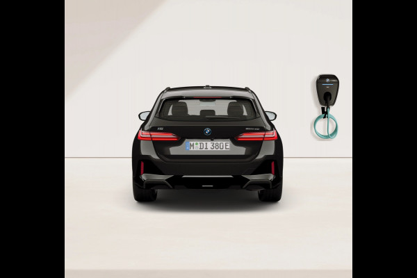 BMW i5 Touring eDrive40 M-Sport - Head-Up - ACC - Adaptive LED