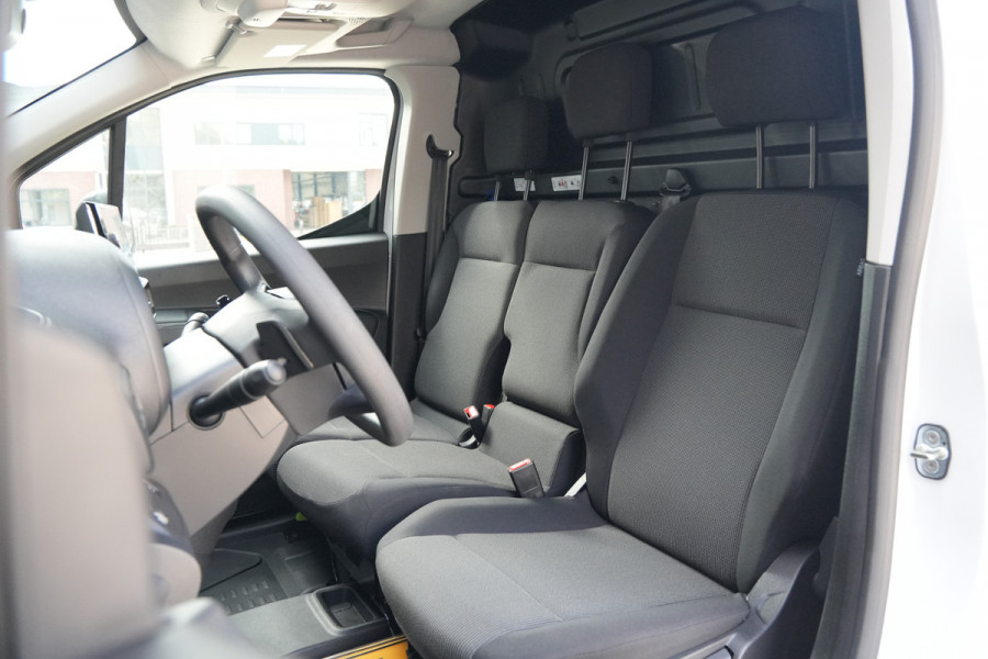 Toyota PROACE CITY Electric Comfort L1 50 kWh - Airco - Carplay - Cruise - 230v - Rijklaar