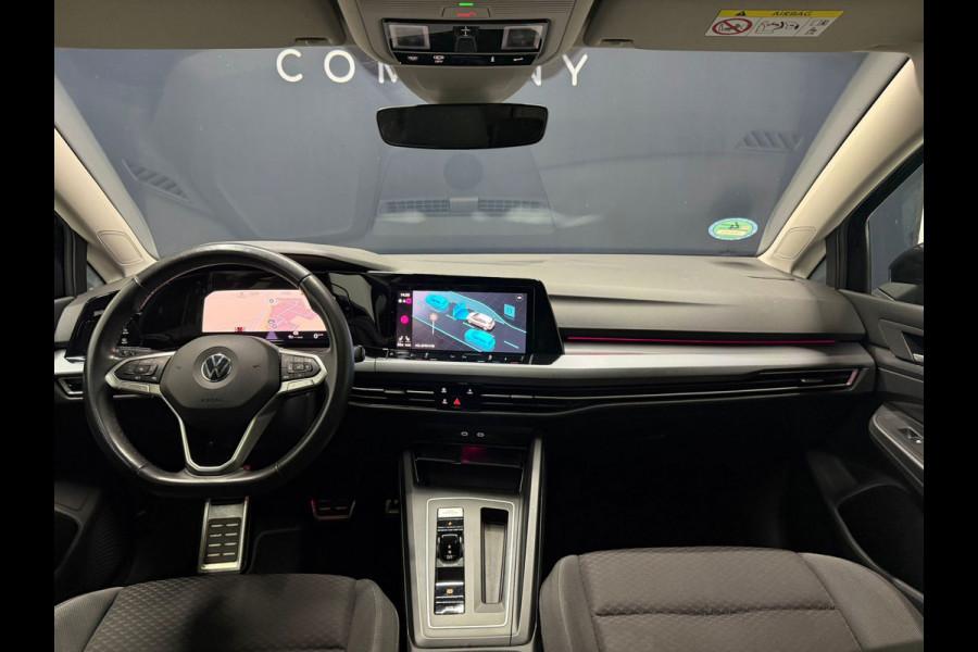 Volkswagen Golf 1.0 eTSI Pano DSG IQ ACC Stoelverw