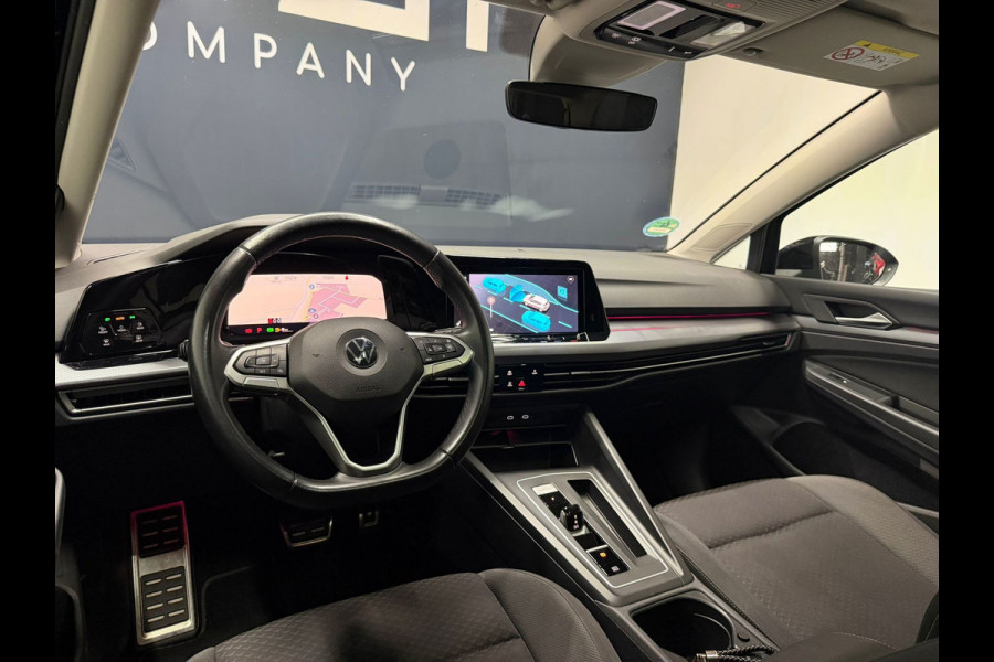 Volkswagen Golf 1.0 eTSI Pano DSG IQ ACC Stoelverw