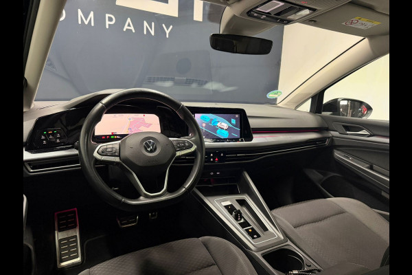 Volkswagen Golf 1.0 eTSI Pano DSG IQ ACC Stoelverw
