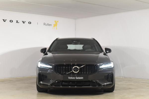 Volvo V60 T6 350PK Plug-in hybrid AWD Plus Dark / Adaptive Cruise Control / 360 Camera / Harman Kardon / Stoel- en stuurverwarming / Stoelverwarming achter /  Trekhaak / Elektrische stoelen met geheugen / Elektrische achterklep