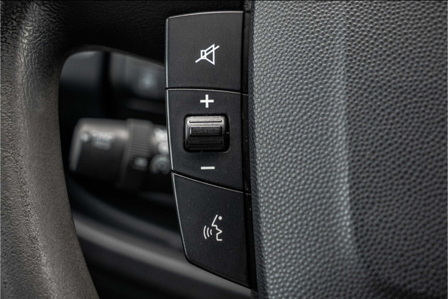Peugeot Boxer 2.2 BlueHDi 120 L1H1 | 120 PK | 3-Zits | Cruise | Airco | Trekhaak