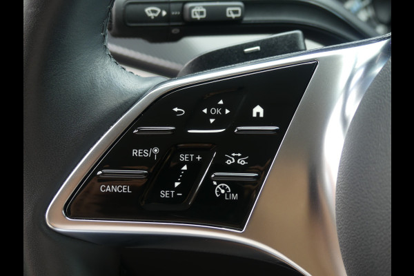 Mercedes-Benz V-Klasse 220d Lang AMG Dubbel Cabine LED/Leer/Trekhaak/PDC/Camera