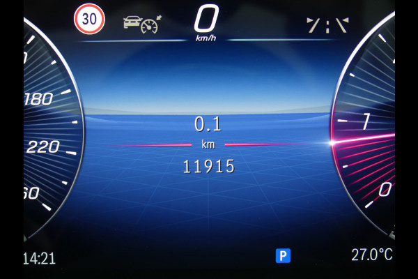 Mercedes-Benz V-Klasse 220d Lang AMG Dubbel Cabine LED/Leer/Trekhaak/PDC/Camera