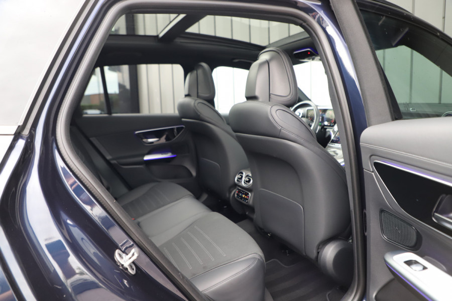Mercedes-Benz GLC 300e AMG 4-Matic | 313PK | Head-up | Keyless-go | Pano | Sfeerverl. | Distronic+ | Digital-light | Memory | Trekhaak | 2023.