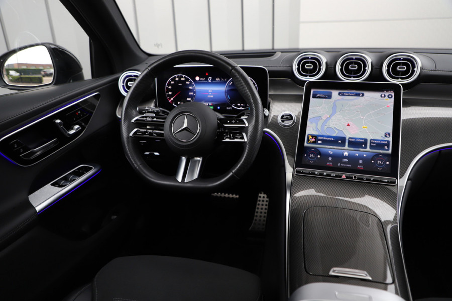 Mercedes-Benz GLC 300e AMG 4-Matic | 313PK | Head-up | Keyless-go | Pano | Sfeerverl. | Distronic+ | Digital-light | Memory | Trekhaak | 2023.
