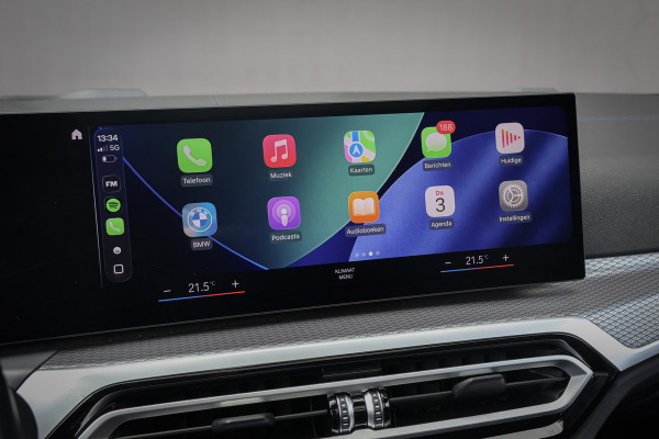 BMW 3 Serie Touring 330e xDrive ADAPTIVE CRUISE | STOELVERWARMING | CAMERA | M STOELEN | PANO | HEAD UP | MEMORY | APPLE CARPLAY