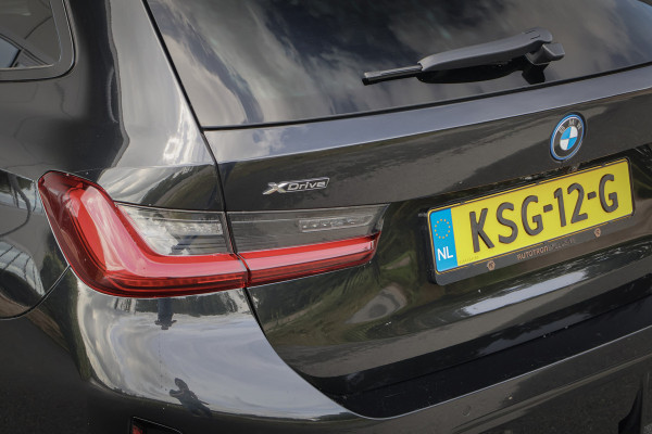BMW 3 Serie Touring 330e xDrive ADAPTIVE CRUISE | STOELVERWARMING | CAMERA | M STOELEN | PANO | HEAD UP | MEMORY | APPLE CARPLAY